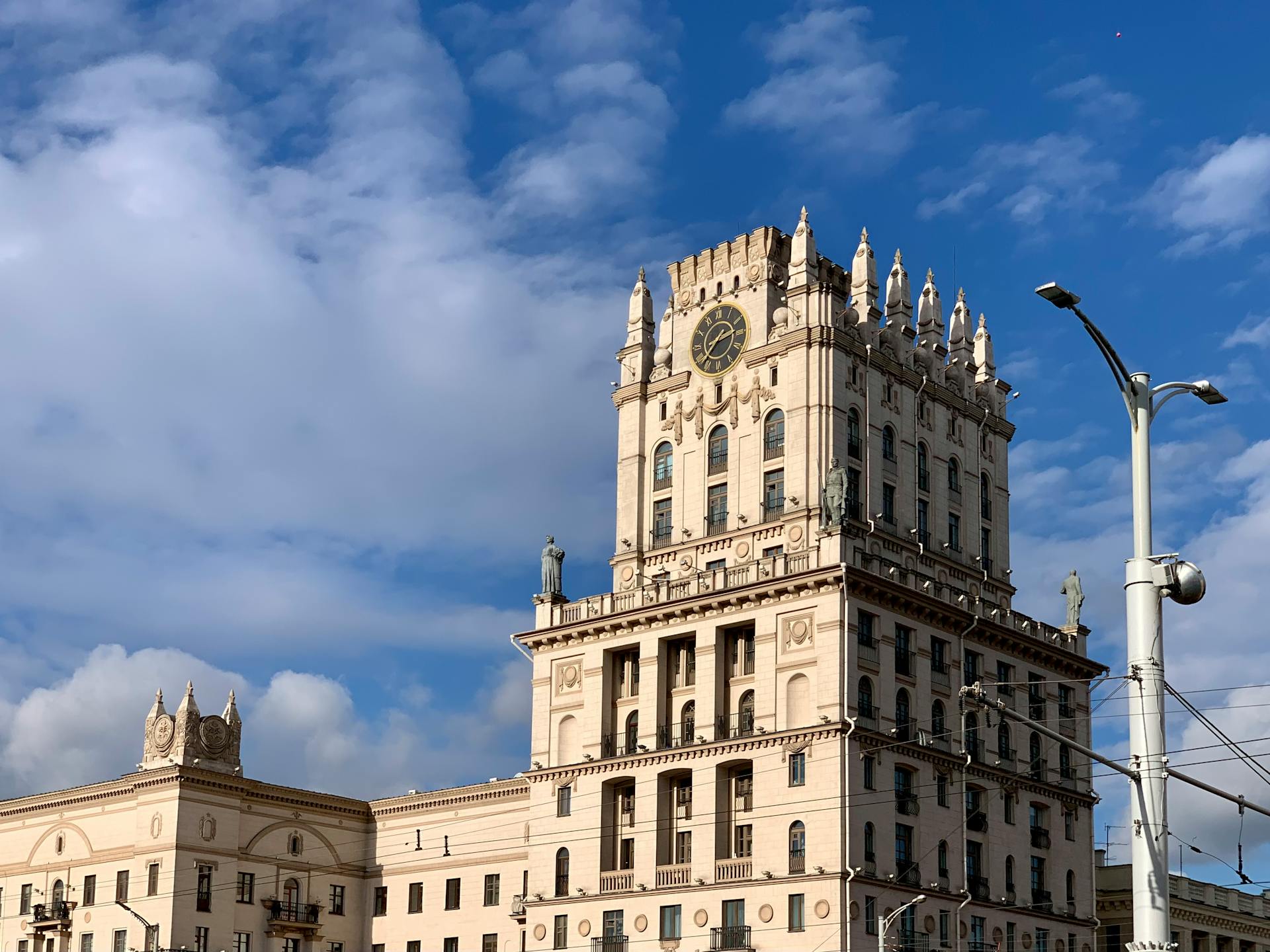 Пройдите опрос для клиентов и помогите нам стать лучше!